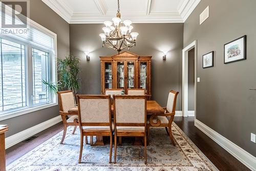 32 Gallagher Crescent, Springwater, ON - Indoor Photo Showing Dining Room