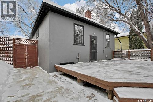 215 Isabella Street E, Saskatoon, SK - Outdoor With Exterior
