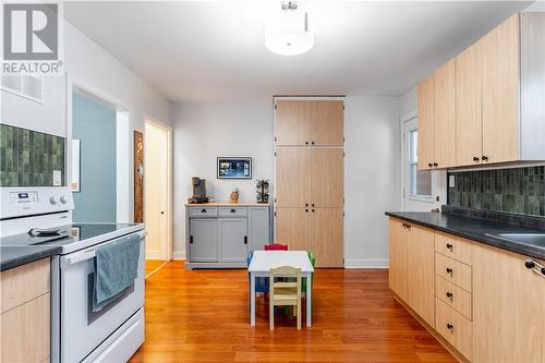 17 Macdonnell, Falconbridge, ON - Indoor Photo Showing Kitchen