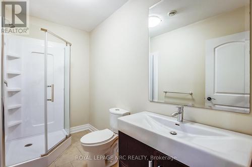 ower 3pc Bath - 5784 Ironwood Street, Niagara Falls (Forestview), ON - Indoor Photo Showing Bathroom