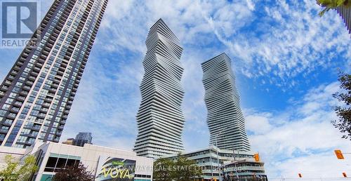 2503 - 3900 CONFEDERATION PARKWAY E  Mississauga, ON L5B 0M3