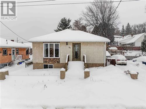 86 Parkwood Street  Sudbury, ON P3C 3T6