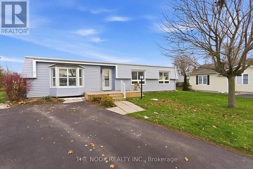 1 STEELHEAD LANE  Clarington (Newcastle), ON L1B 1B5