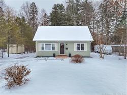 102 McMinniman CRT  Fredericton, NB E3A 8S4