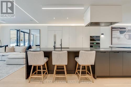 174 Kenilworth Avenue, Toronto, ON - Indoor Photo Showing Living Room