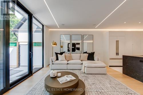 174 Kenilworth Avenue, Toronto, ON - Indoor Photo Showing Bathroom