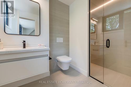 174 Kenilworth Avenue, Toronto, ON - Indoor