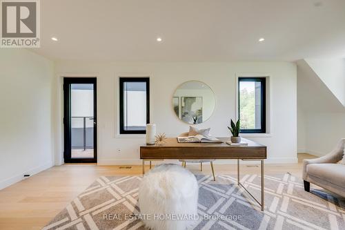 174 Kenilworth Avenue, Toronto, ON - Indoor