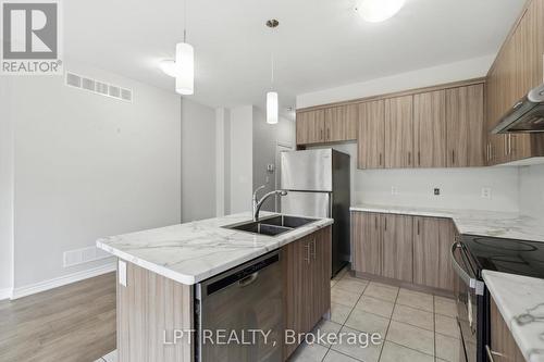 217 Louise Street, Welland, ON - Indoor Photo Showing Kitchen With Double Sink