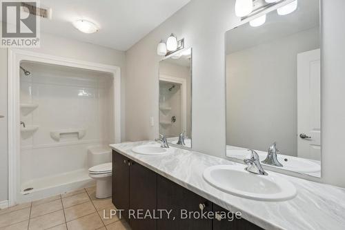217 Louise Street, Welland, ON - Indoor Photo Showing Bathroom