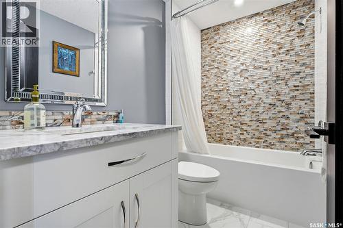 3203 Margaret Road, Regina, SK - Indoor Photo Showing Bathroom