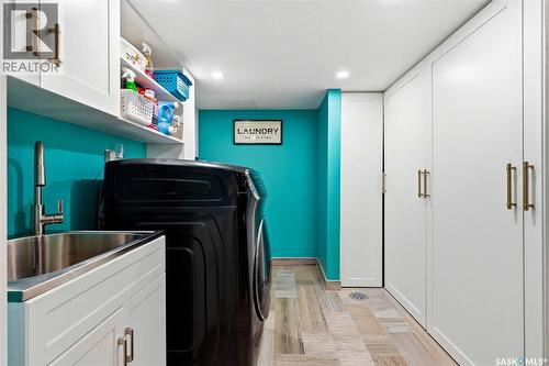 3203 Margaret Road, Regina, SK - Indoor Photo Showing Laundry Room