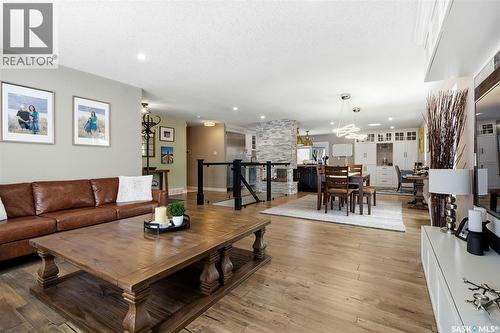 3203 Margaret Road, Regina, SK - Indoor Photo Showing Living Room
