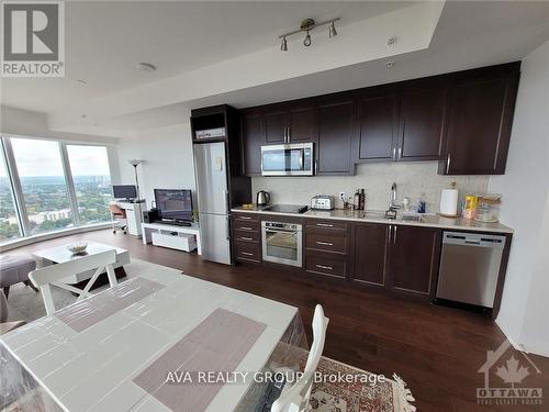 3308 - 805 Carling Ave Avenue W, Ottawa, ON - Indoor Photo Showing Kitchen