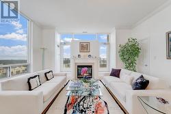 UPH 2 - 8 REAN DRIVE  Toronto, ON M2K 3B9