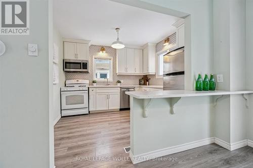 56 John Street W, Waterloo, ON - Indoor Photo Showing Kitchen