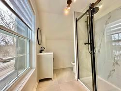 Salle de bains attenante à la CCP - 