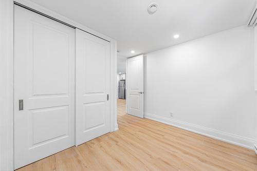 Bedroom - 2-4811 Av. Lacombe, Montréal (Côte-Des-Neiges/Notre-Dame-De-Grâce), QC - Indoor Photo Showing Other Room