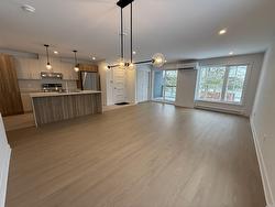 101-653 Av. Forest  Notre-Dame-De-L'Île-Perrot, QC J7W 3S3