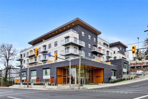 208-610 Lampson Rd  Esquimalt, BC V9A 0L3