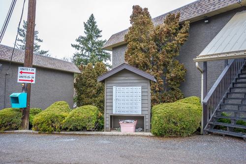 16-3413 Okanagan Avenue, Vernon, BC - Outdoor