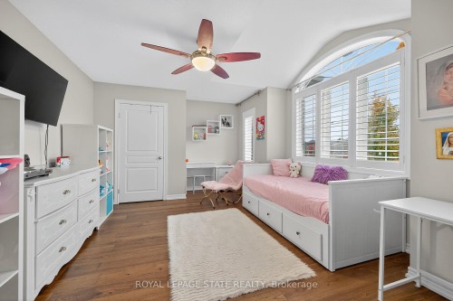 181 Springview Drive, Hamilton, ON - Indoor Photo Showing Bedroom
