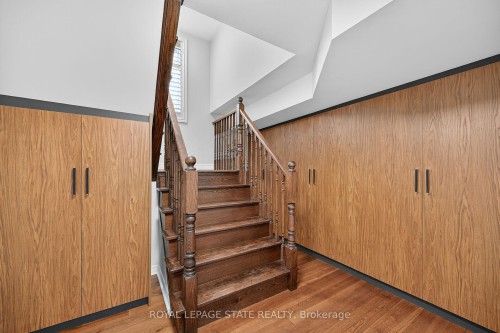 181 Springview Drive, Hamilton, ON - Indoor Photo Showing Other Room