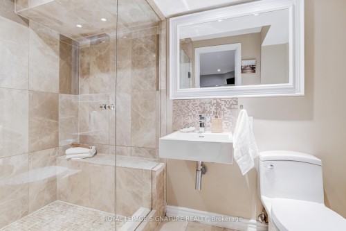 97 Harbourview Crescent, Toronto, ON - Indoor Photo Showing Bathroom