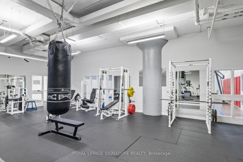 404-135 Dalhousie Street, Toronto, ON - Indoor Photo Showing Gym Room