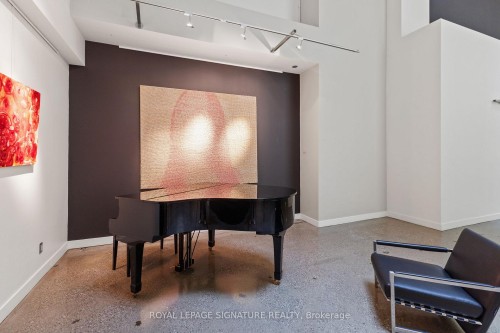 404-135 Dalhousie Street, Toronto, ON - Indoor Photo Showing Other Room