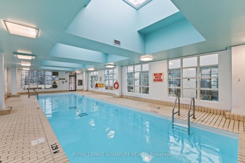 404-135 Dalhousie Street, Toronto, ON - Indoor Photo Showing Other Room With In Ground Pool
