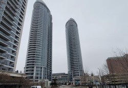 2506-125 Village Green Square  Toronto, ON M1S 0L1