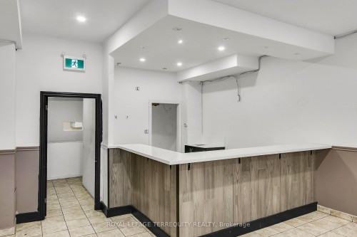 1680 St Clair Avenue W, Toronto, ON 