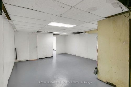 1680 St Clair Avenue W, Toronto, ON 