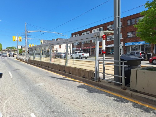 1680 St Clair Avenue W, Toronto, ON 