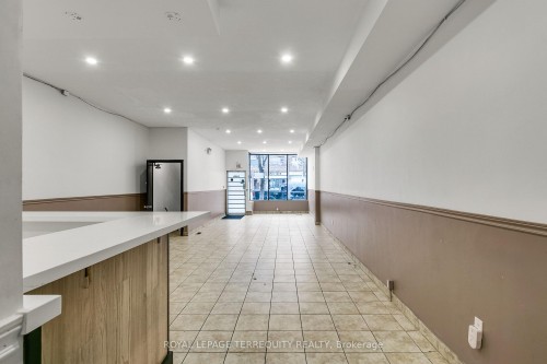 1680 St Clair Avenue W, Toronto, ON 