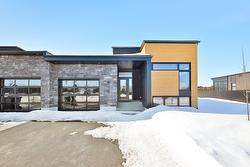 19 Rue des Trembles  Saint-Jean-Sur-Richelieu, QC J2W 0K8