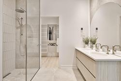 Ensuite bathroom - 