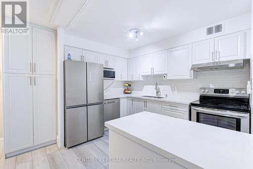 139 - 366 The East Mall, Toronto, ON - Indoor Photo Showing Kitchen With Upgraded Kitchen