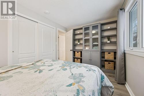 637 Lomond Crescent, Burlington (Shoreacres), ON - Indoor Photo Showing Bedroom