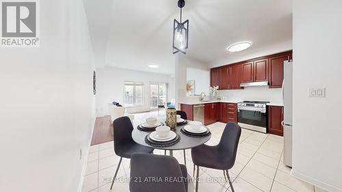 5186 Angel Stone Drive, Mississauga, ON - Indoor Photo Showing Dining Room