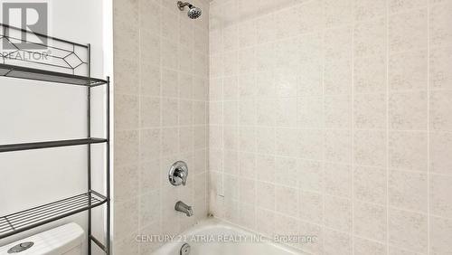 5186 Angel Stone Drive, Mississauga, ON - Indoor Photo Showing Bathroom