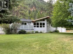 706 Central Avenue  Midway, BC V0H 1M0