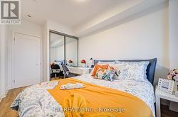 208 C - 38 GANDHI LANE  Markham, ON L3T 0G9