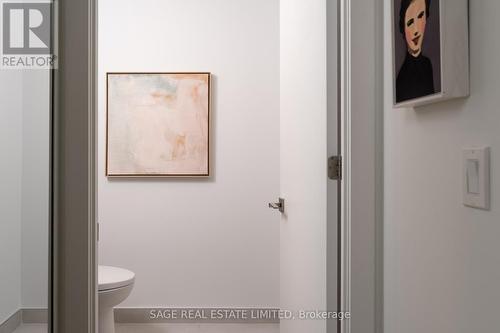 321 - 35 Wabash Avenue, Toronto, ON - Indoor Photo Showing Bathroom