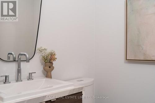 321 - 35 Wabash Avenue, Toronto, ON - Indoor Photo Showing Bathroom