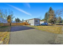 2 Cliff CR NW  Edmonton, AB T6P 1B6