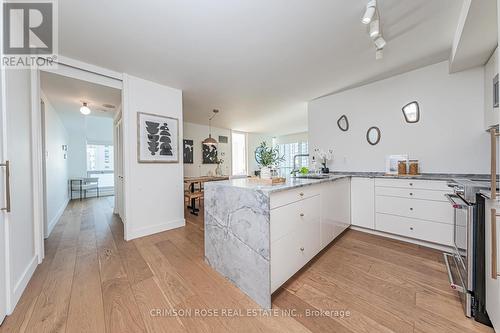 1107 - 10 Queens Quay W, Toronto, ON - Indoor Photo Showing Kitchen