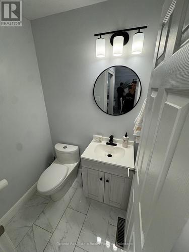 573 Cargill Path, Milton, ON - Indoor Photo Showing Bathroom