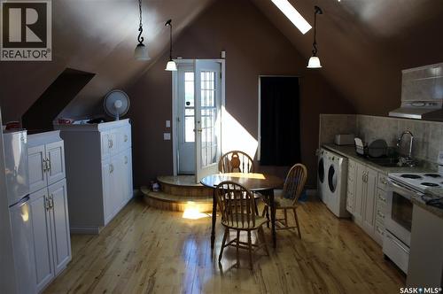 3 2Nd Avenue Se, Weyburn, SK - Indoor